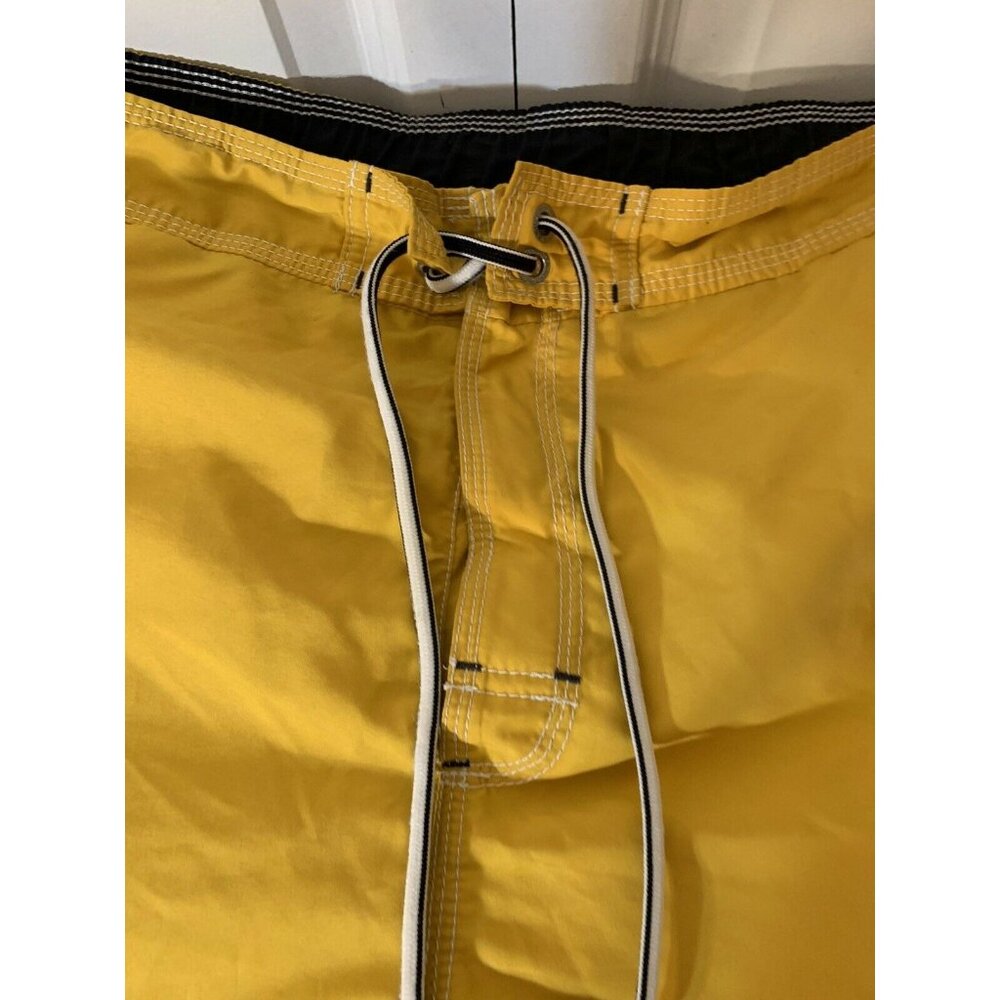 Timberland Flat Front Board Men’s Sz 2XL Short Yellow‎ Pockets
